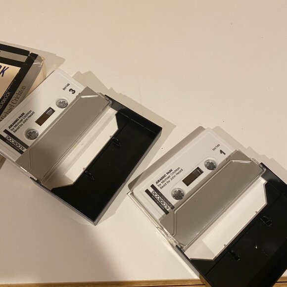 Jurassic Park Audiobook Cassette Set Michael Crichton Read by John Heard - Picture 2 of 6